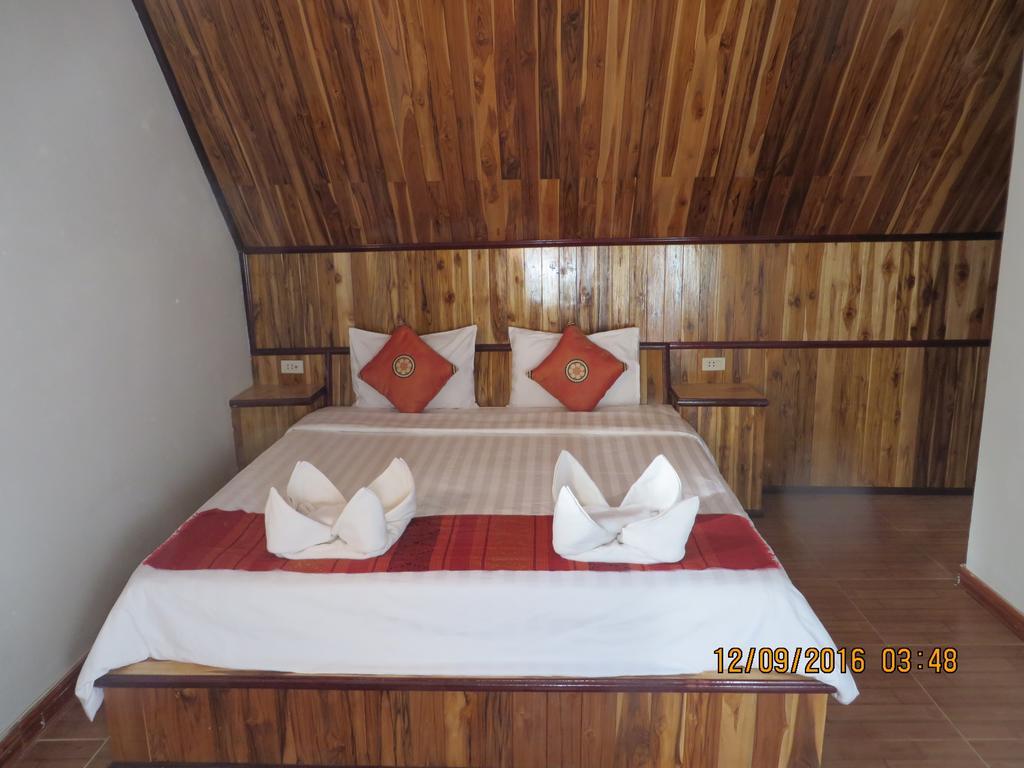 Namkhan Riverside Hotel Luang Prabang Exterior photo