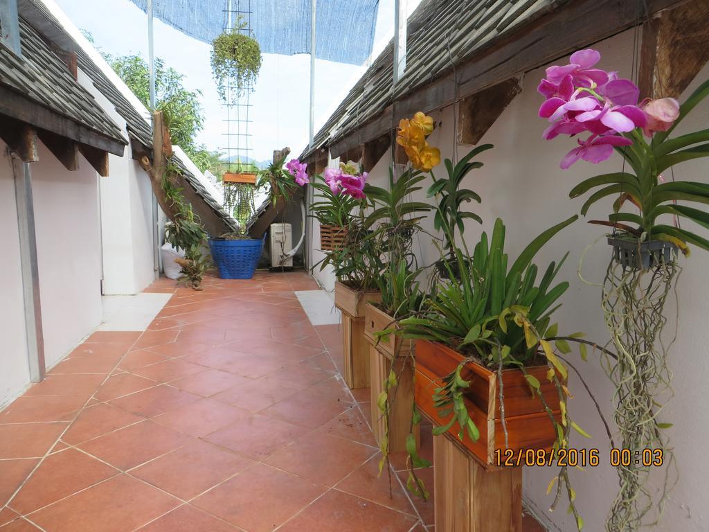 Namkhan Riverside Hotel Luang Prabang Exterior photo